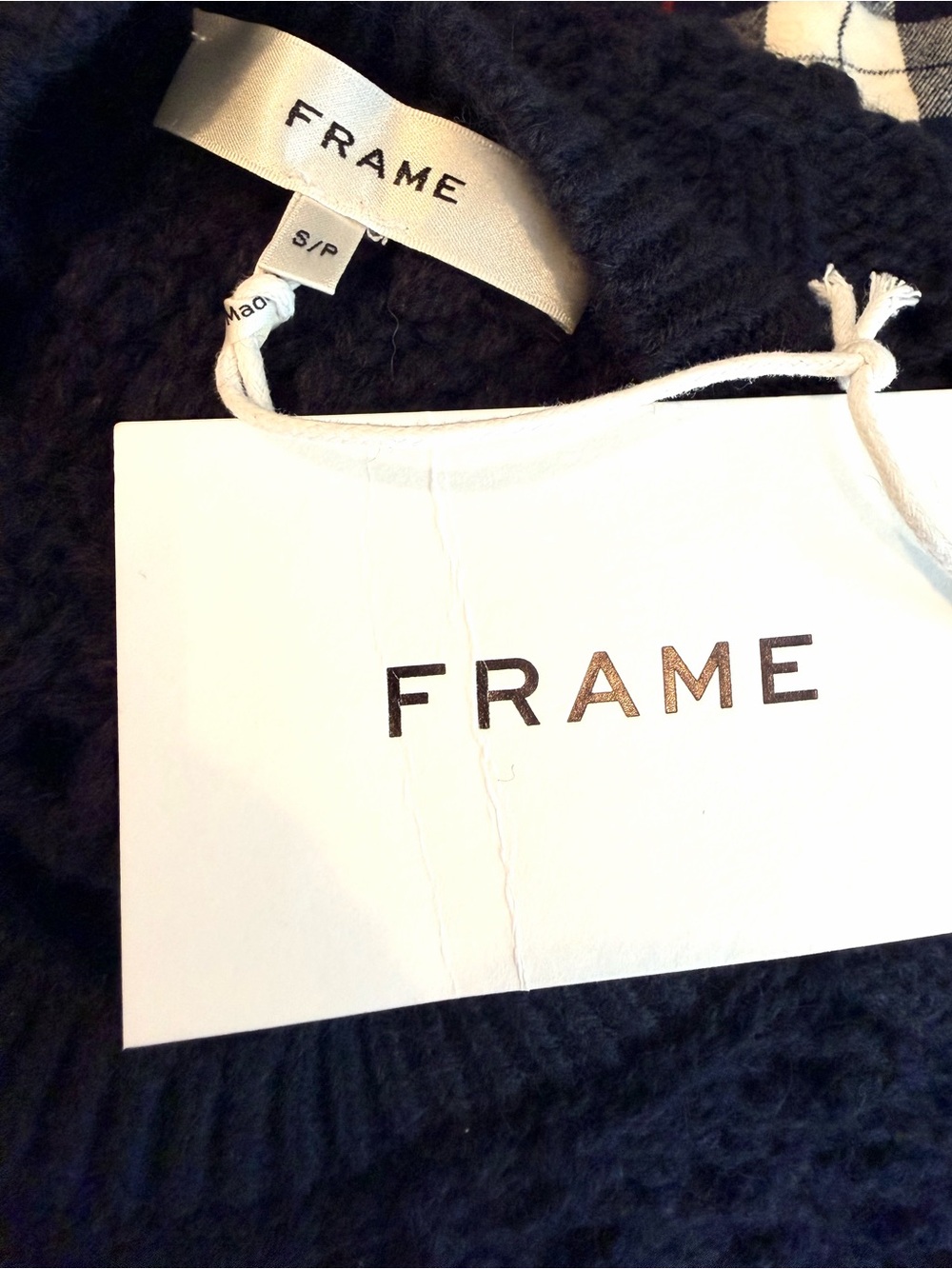 Frame Navy Alpaca Wool Cable-Knit Sweater Gold Button Detail Small NWT $398 MSRP - Picture 5 of 14